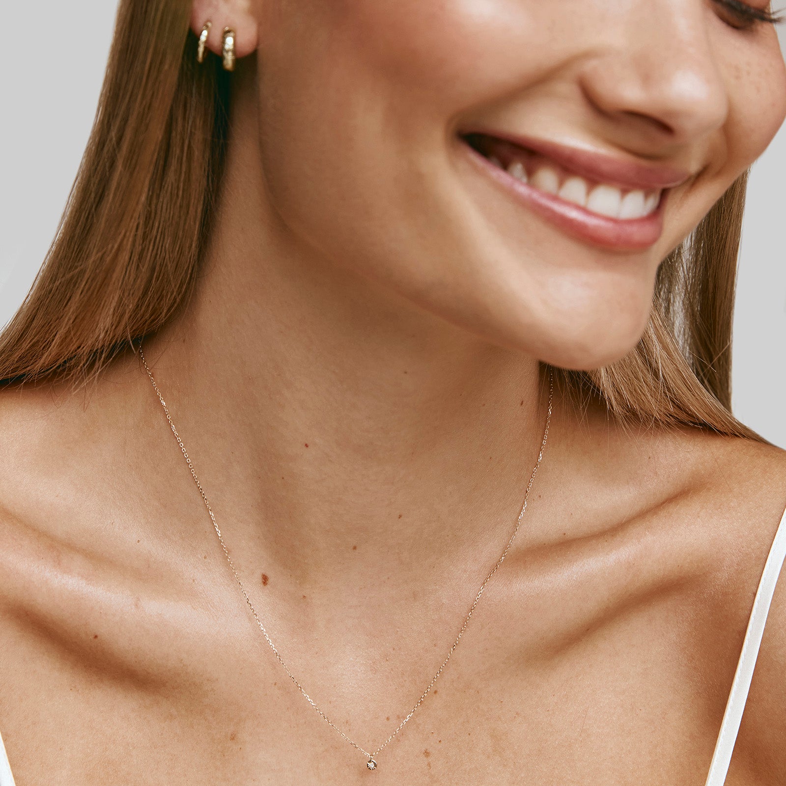 14K GOLD DIAMOND STARBURST NECKLACE