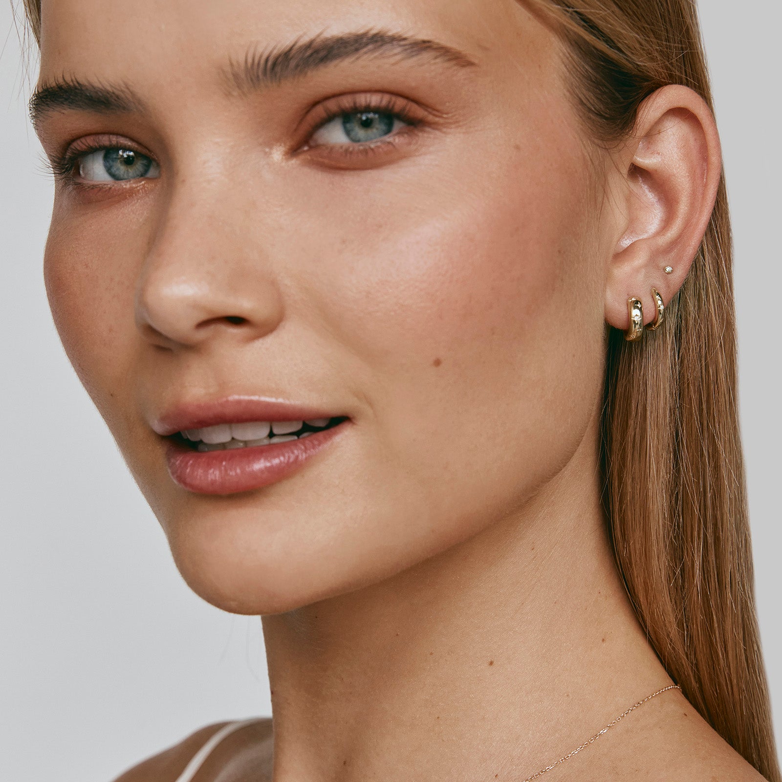 14K GOLD DIAMOND STARBURST CHUBBY HUGGIES