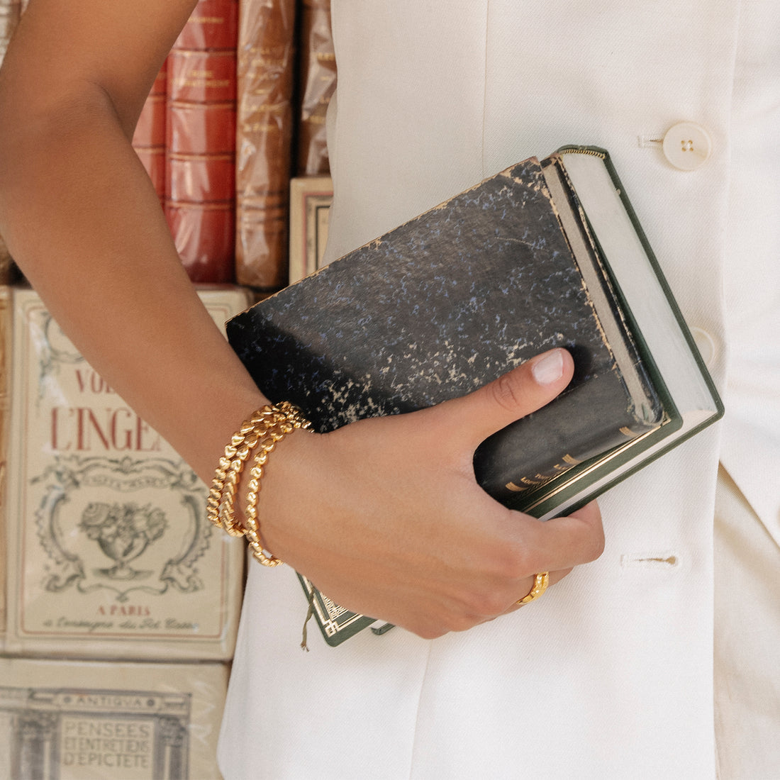 GOLDEN HEART TENNIS BRACELET