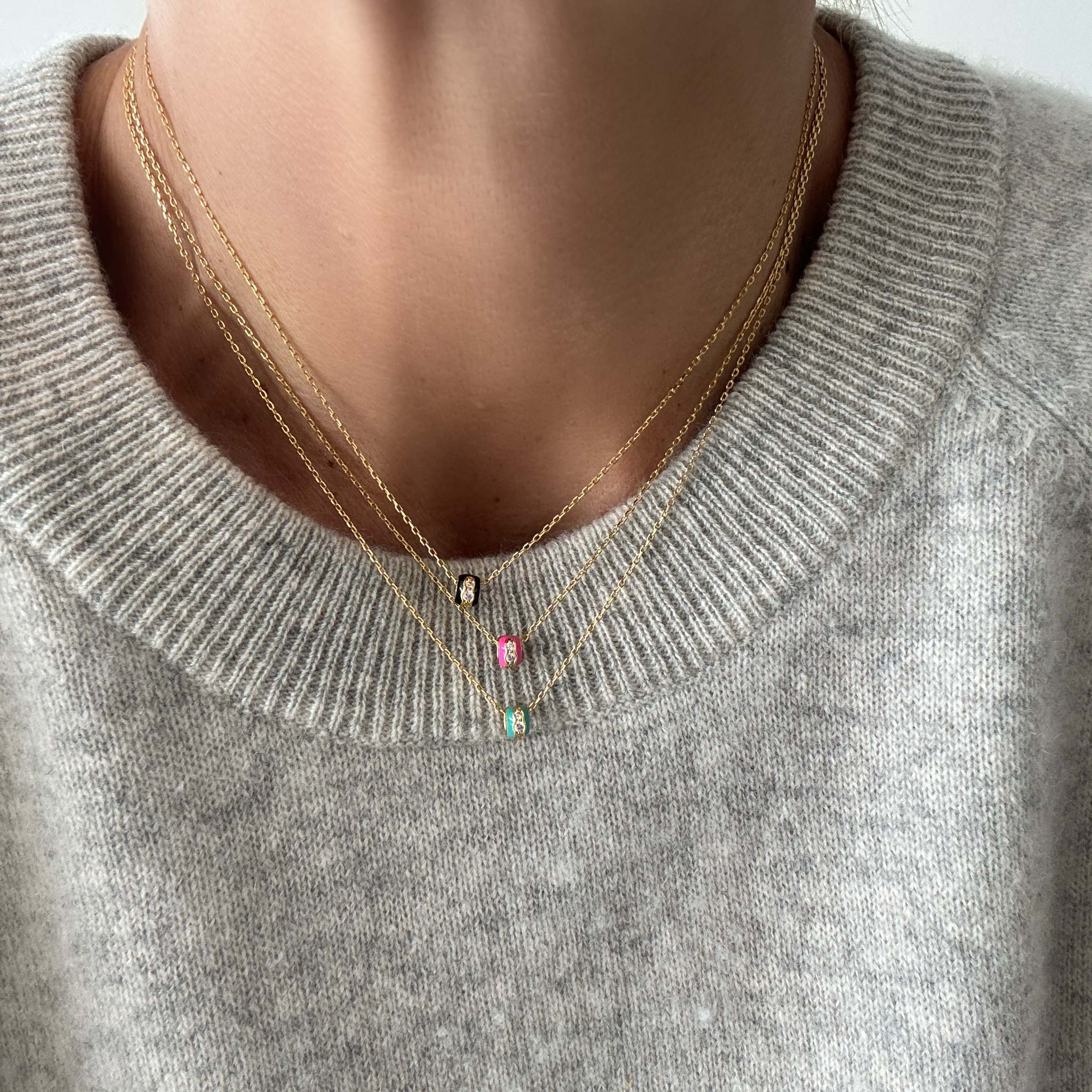 NOIR INFINITE NECKLACE