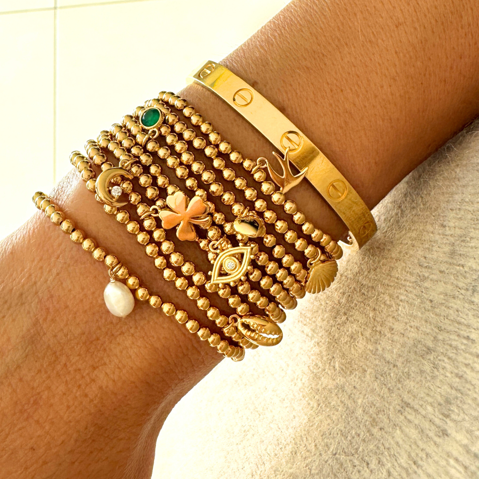 FRESHWATER PEARL CHARM BRACELET