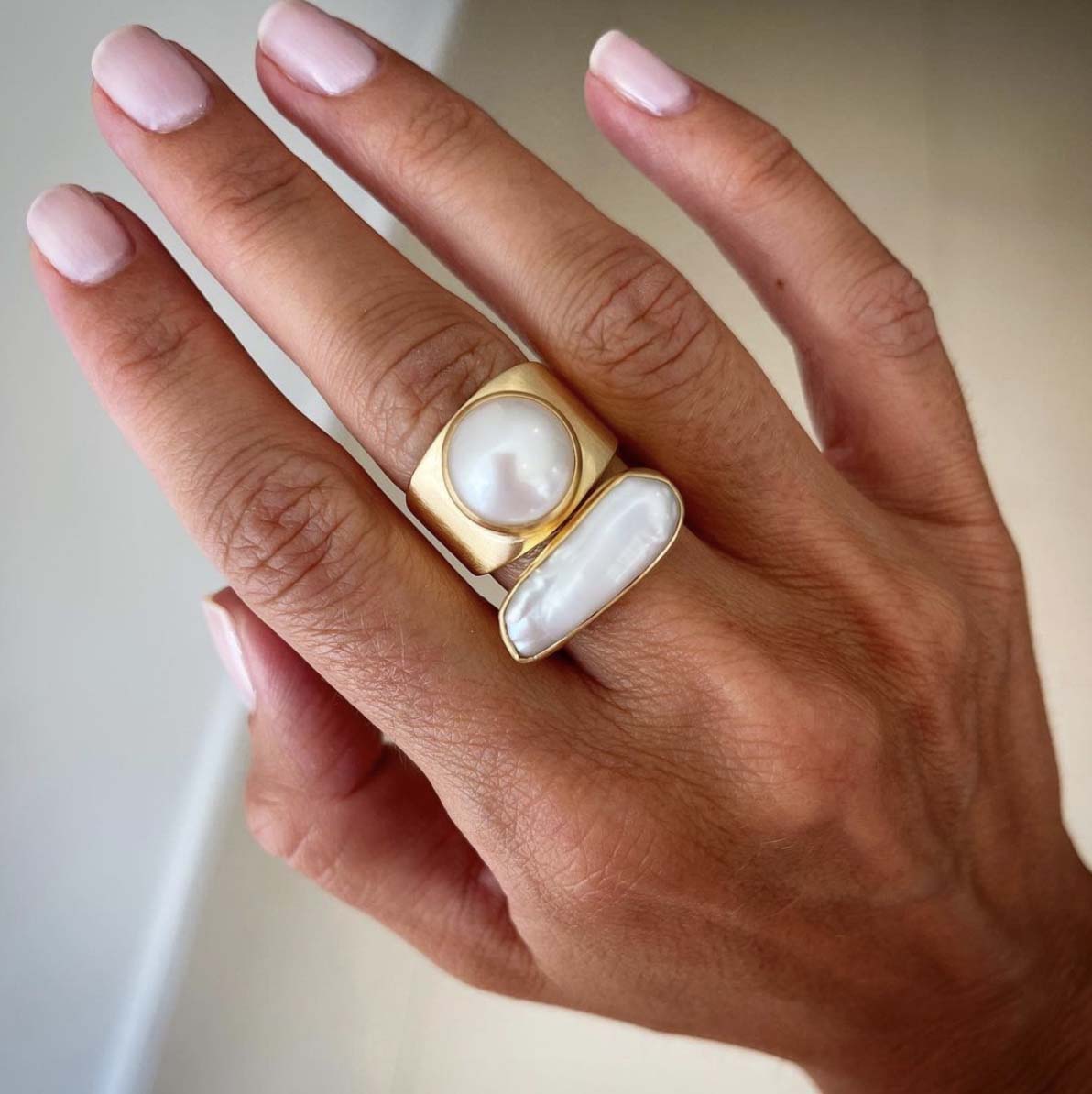 PEARL DOME RING - GOLD