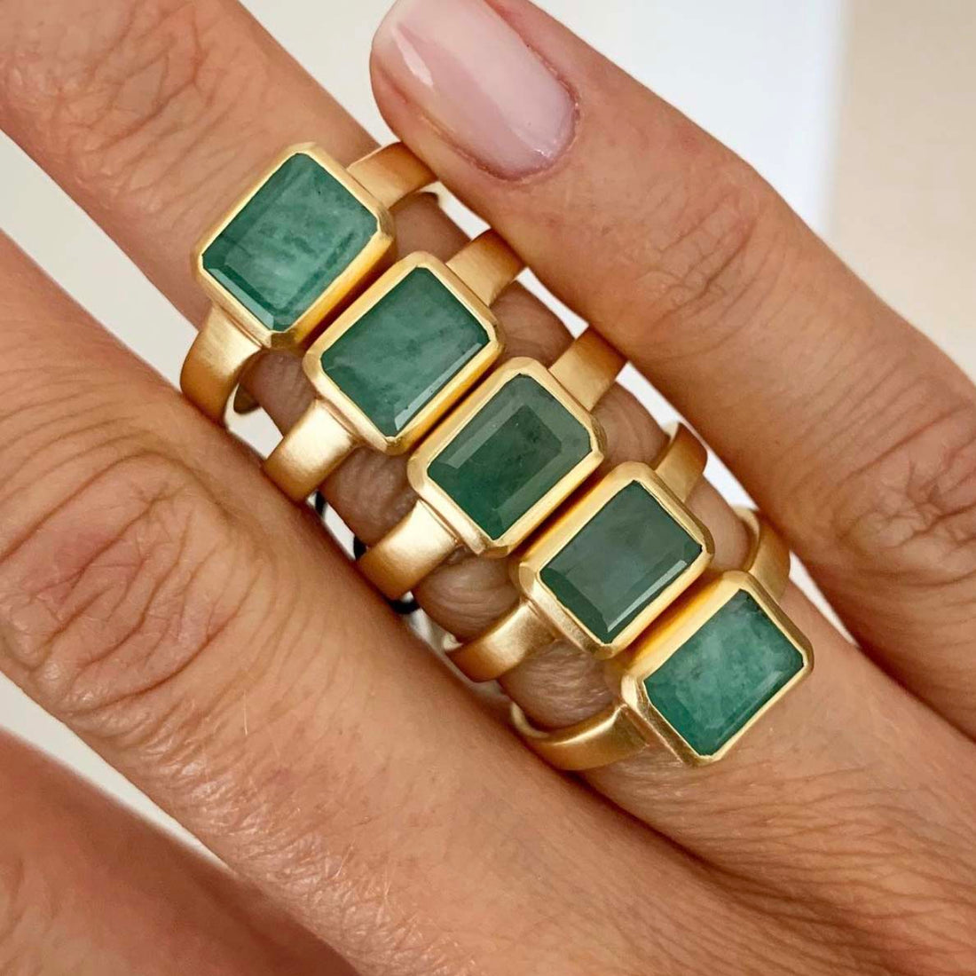EMERALD DECO RING