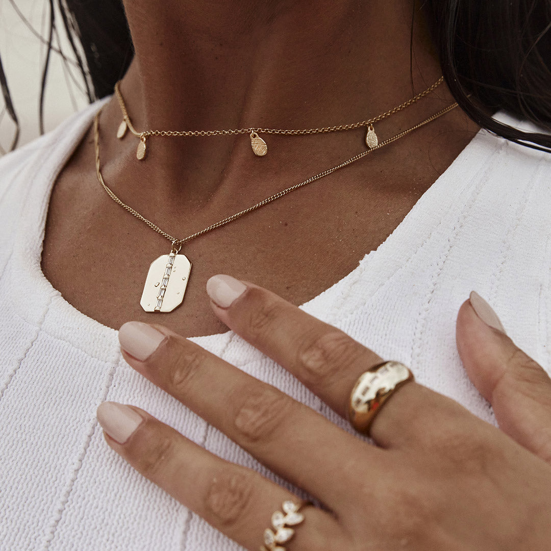 BERMUDA PENDANT NECKLACE