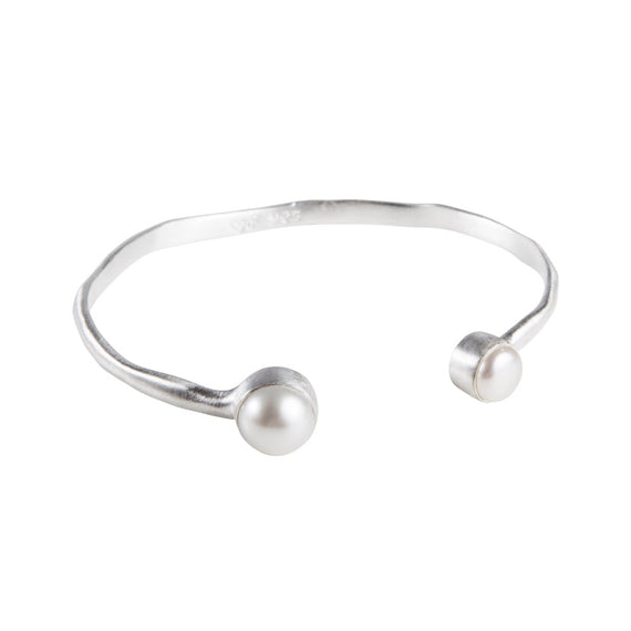 DOUBLE PEARL CUFF - GOLD – FAIRLEY