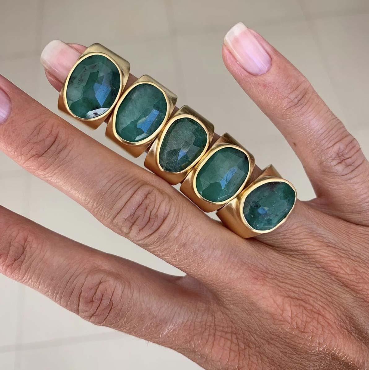 FREE-FORM EMERALD COCKTAIL RING